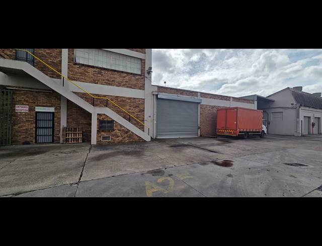 318M² WAREHOUSE TO LET IN WELLINGTON CENTRAL